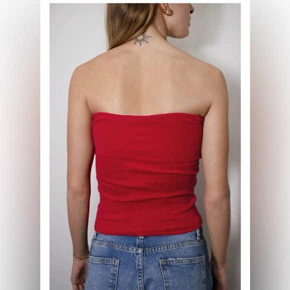 Subdued
STAR TOP - Picture 2 of 6